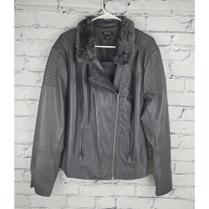 Torrid Jacket Womens 3X Faux Leather Moto Lace Up Back Faux Fur Collar punk